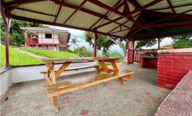 VENTA FINCA CASA ESTERILLA  EN PEREIRA VA ALTAGRACIA