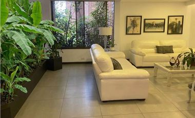 venta apartamento Medellin poblado tesoro casa de 1 nivel remodelado