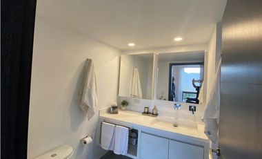 venta apartamento Medellin poblado tesoro casa de 1 nivel remodelado