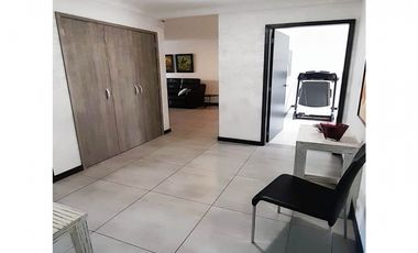 venta apartamento Medellin poblado tesoro casa de 1 nivel remodelado