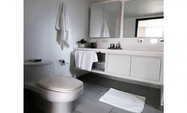 venta apartamento Medellin poblado tesoro casa de 1 nivel remodelado