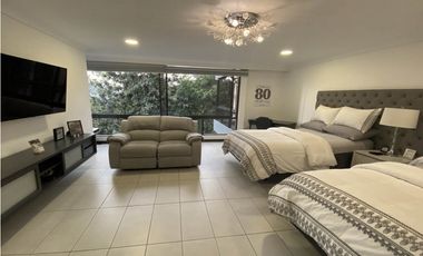 venta apartamento Medellin poblado tesoro casa de 1 nivel remodelado