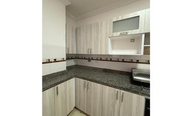 APARTAMENTO CON AMPLIOS ESPACIOS