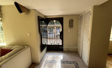 Excelente casa en  venta en Fuentes de Satélite