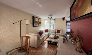 Excelente casa en  venta en Fuentes de Satélite