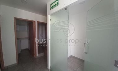 Local en Fraccionamiento Lomas Verdes 6a Sección