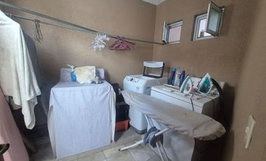 Casa Comercial en Santa María Ahuacatitlán Cuernavaca - LLR-173-Cc