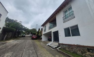 Casa Comercial en Santa María Ahuacatitlán Cuernavaca - LLR-173-Cc