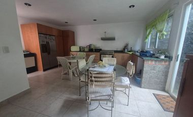 Casa Comercial en Santa María Ahuacatitlán Cuernavaca - LLR-173-Cc