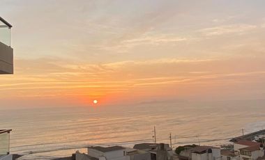 Venta de heermoso departametno con cochera en Chorrillos limite con Barranco