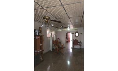 SE VENDE CASA EN DON BOSCO