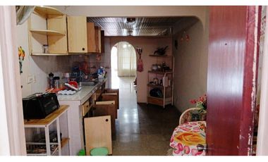 SE VENDE CASA EN DON BOSCO