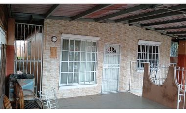 SE VENDE CASA EN DON BOSCO