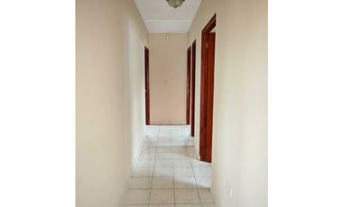 Alquilo casa en Miraflores Penonomé