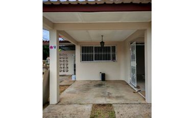Alquilo casa en Miraflores Penonomé