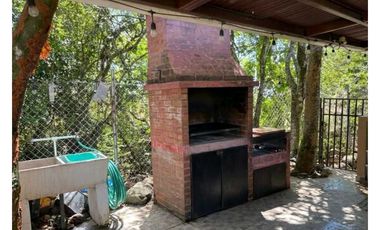 ALQUILER DE CASA EN ALTO BOQUETE SEMI AMOBLADA 3R CON PATIO Y PISCINA
