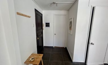 Amoblado 1D+1B recién remodelado