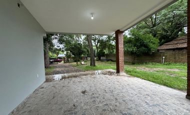 VENTA DE CASA QUINTA SOBRE LAGUNA LOS NARANJOS