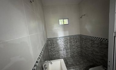 VENTA DE CASA QUINTA SOBRE LAGUNA LOS NARANJOS