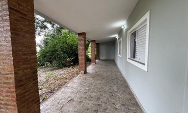 VENTA DE CASA QUINTA SOBRE LAGUNA LOS NARANJOS