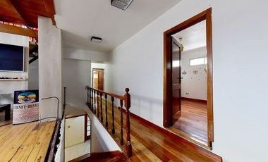 VENTA CASA 7 AMB. JARDIN Y GARAGE  - ADROGUÉ