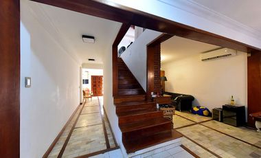 VENTA CASA 7 AMB. JARDIN Y GARAGE  - ADROGUÉ