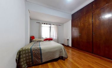 VENTA CASA 7 AMB. JARDIN Y GARAGE  - ADROGUÉ