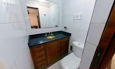 VENTA CASA 7 AMB. JARDIN Y GARAGE  - ADROGUÉ