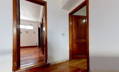 VENTA CASA 7 AMB. JARDIN Y GARAGE  - ADROGUÉ