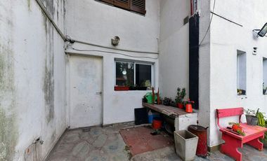 VENTA CASA 7 AMB. JARDIN Y GARAGE  - ADROGUÉ