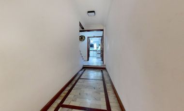 VENTA CASA 7 AMB. JARDIN Y GARAGE  - ADROGUÉ