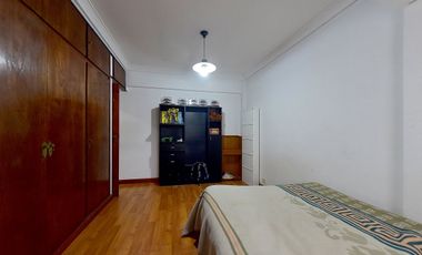 VENTA CASA 7 AMB. JARDIN Y GARAGE  - ADROGUÉ
