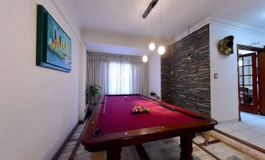 VENTA CASA 7 AMB. JARDIN Y GARAGE  - ADROGUÉ