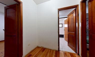 VENTA CASA 7 AMB. JARDIN Y GARAGE  - ADROGUÉ