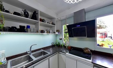 VENTA CASA 7 AMB. JARDIN Y GARAGE  - ADROGUÉ