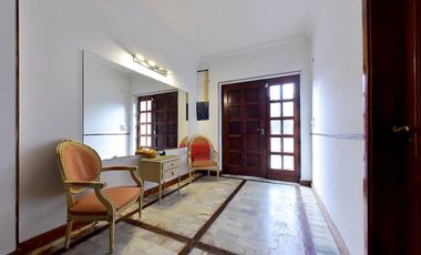 VENTA CASA 7 AMB. JARDIN Y GARAGE  - ADROGUÉ