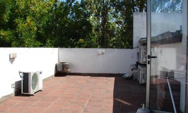 Venta Casa 7 Ambientes con pileta y Quincho Beccar