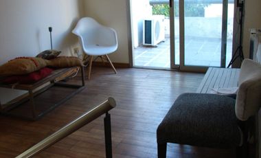 Venta Casa 7 Ambientes con pileta y Quincho Beccar