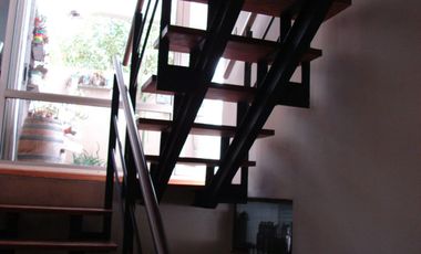 Venta Casa 7 Ambientes con pileta y Quincho Beccar