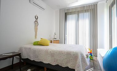 CASA EN VENTA AREA 60 5 AMB BARRIO LA VICTORIA