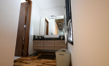 CASA EN VENTA AREA 60 5 AMB BARRIO LA VICTORIA