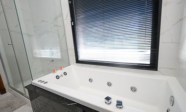 CASA EN VENTA AREA 60 5 AMB BARRIO LA VICTORIA