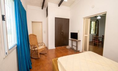 VENTA QUINTA CON GRAN TERRENO, EXCELENTE UBICACION