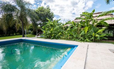 VENTA QUINTA CON GRAN TERRENO, EXCELENTE UBICACION