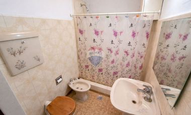 VENTA PH 2 AMBIENTES CON PATIO QUILMES ESTE