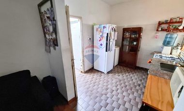 VENTA PH 2 AMBIENTES CON PATIO QUILMES ESTE