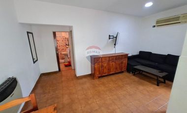 VENTA PH 2 AMBIENTES CON PATIO QUILMES ESTE