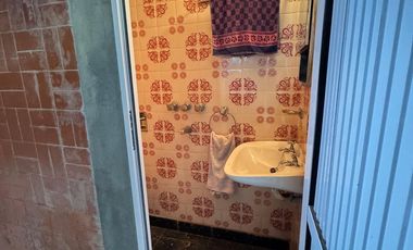 Casa 4 dormitorios y cochera en venta