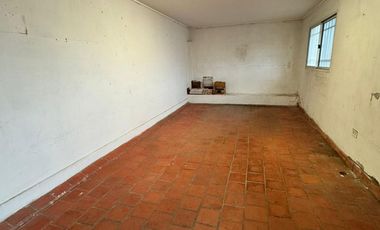 Casa 4 dormitorios y cochera en venta