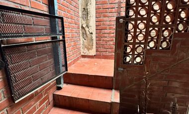 Casa 4 dormitorios y cochera en venta